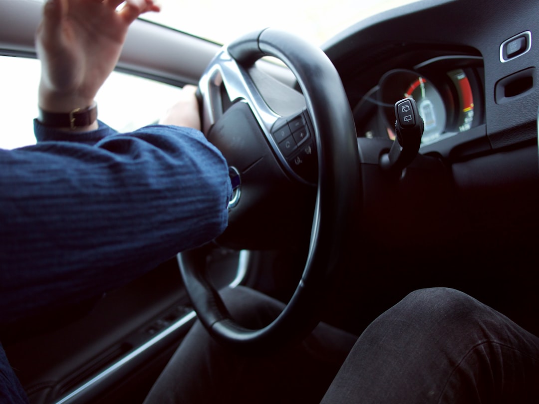 Auto start niet door de startonderbreker: oorzaken en oplossingen